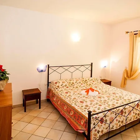 Lu Soli Case Vacanza 850m Spiaggia Apartman