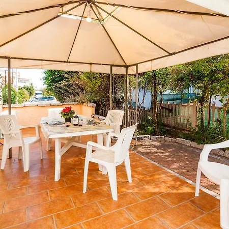 Lu Soli Case Vacanza 850m Spiaggia Apartman Budoni