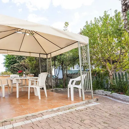 Apartman Lu Soli Case Vacanza 850m Spiaggia